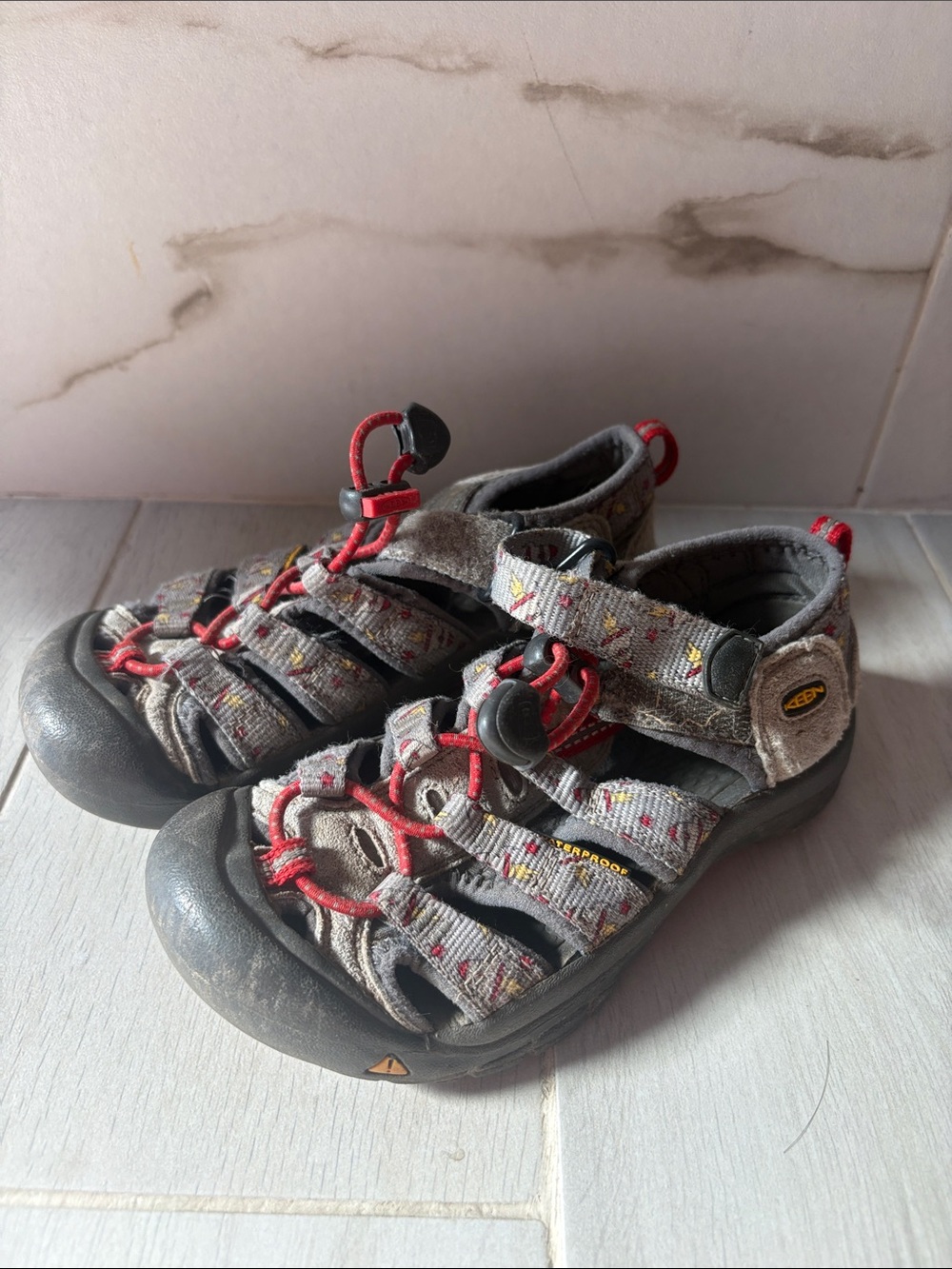 Keen Kids waterproof Sandals with spaceship Accents